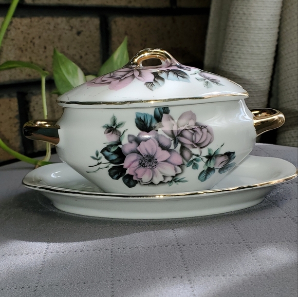 Floral Gravy Server with Gold Accents - Picture 7 of 8